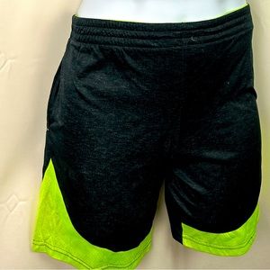 Boys shorts Spalding Sz8/S primary colors black used previously loved